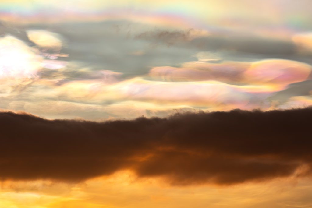 Glitský - Polar Stratospheric Clouds Above Iceland