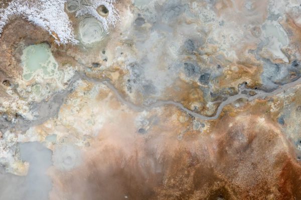 living-earth-blog-jeroenvannieuwenhove-6 Aerial photography, taken with a drone, of a geothermal area in Iceland.