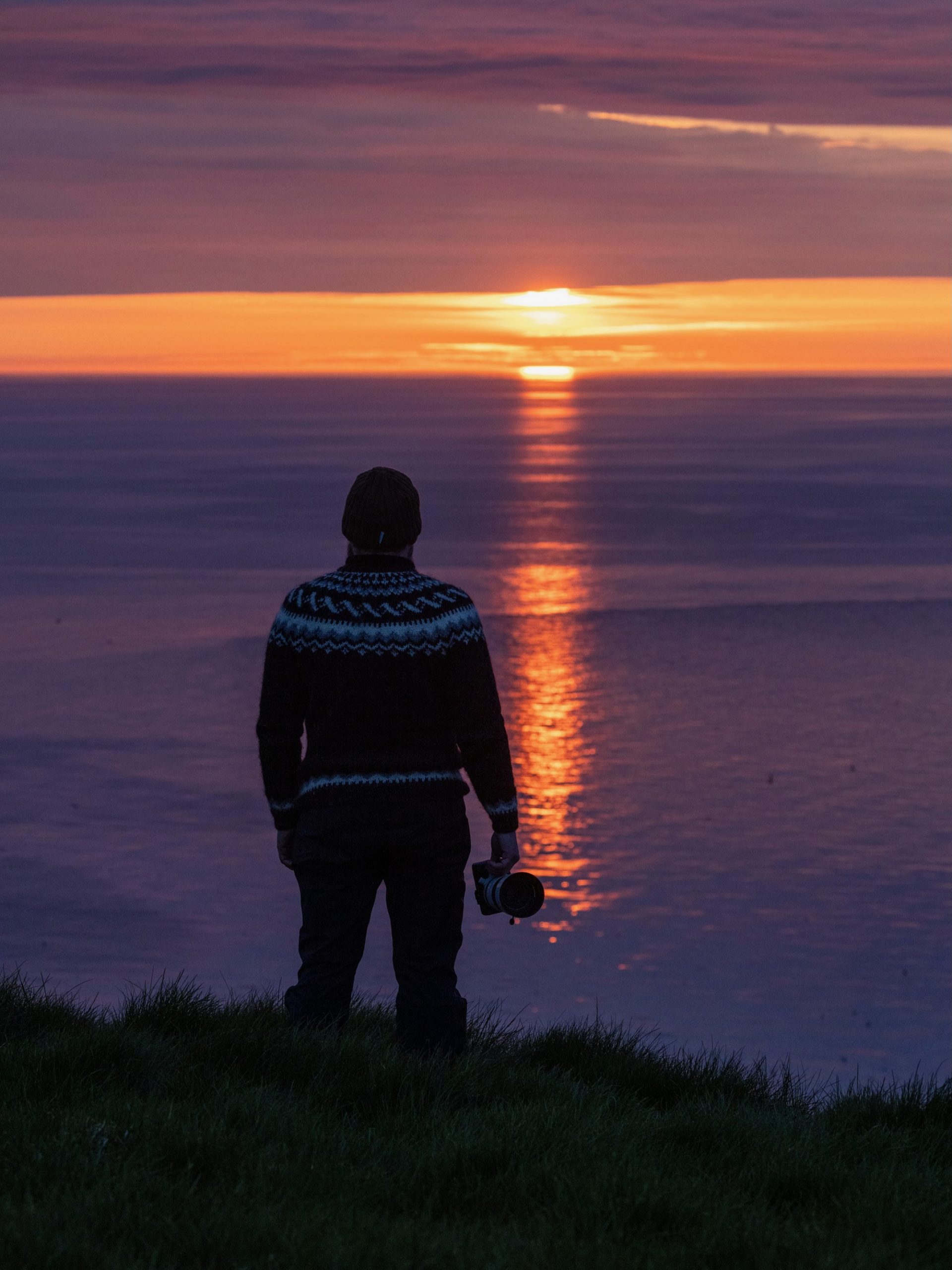 The midnight sun on a puffins photo workshop