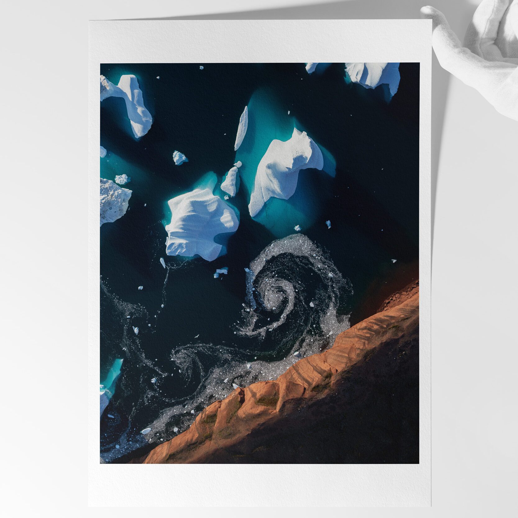 Ísormur / Ice Serpent