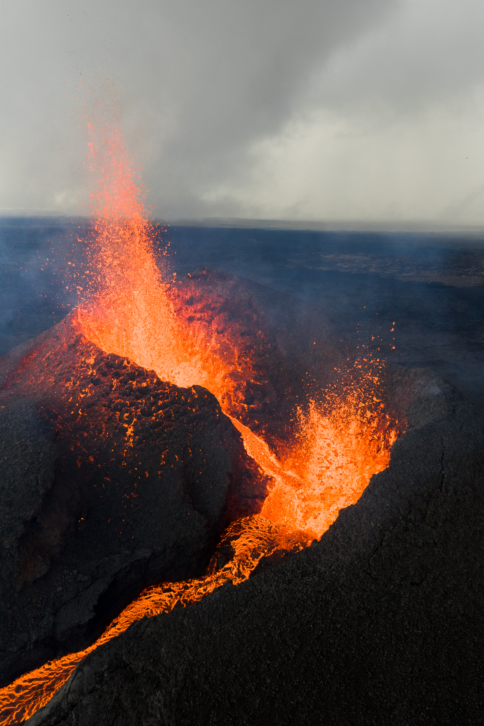 Behind The Shot - Volcanic Eruption In Iceland Engulfed In Steam
